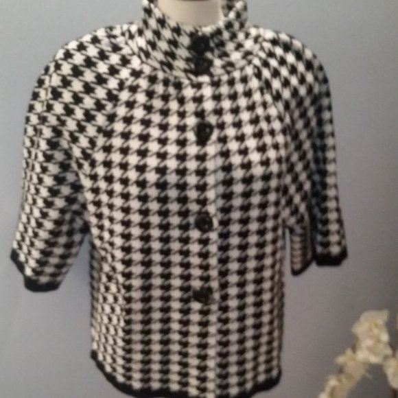 Model France houndstooth sweater NWT - Picture 1 of 5